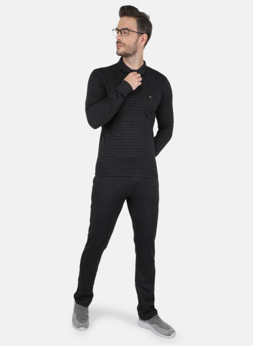 Men Black Solid Tracksuit