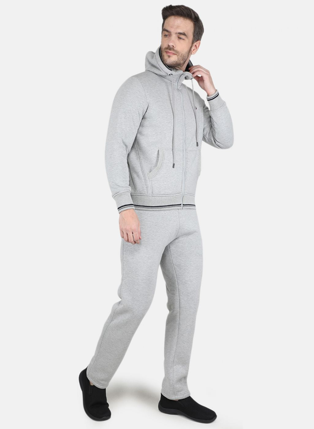Men Grey Solid Tracksuit