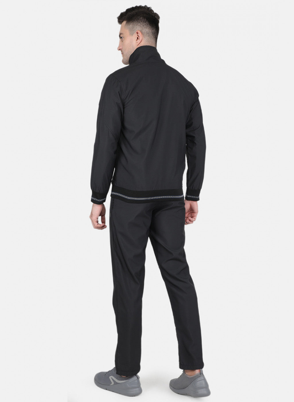 Men Black Solid Tracksuit
