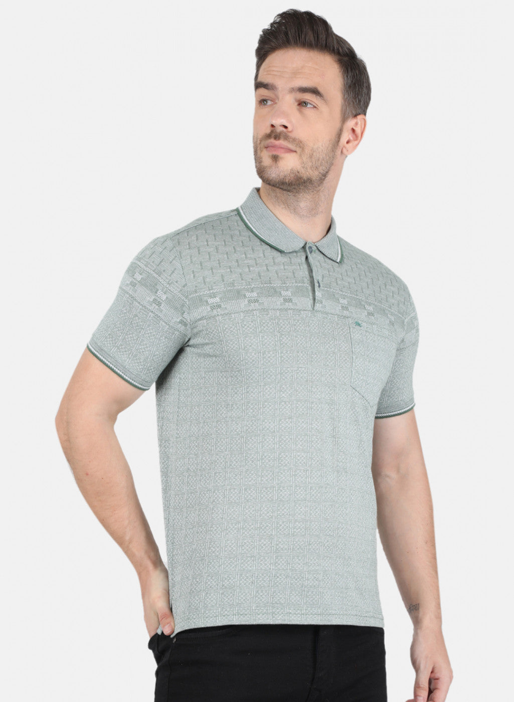 Men Green Jaquard T-Shirt