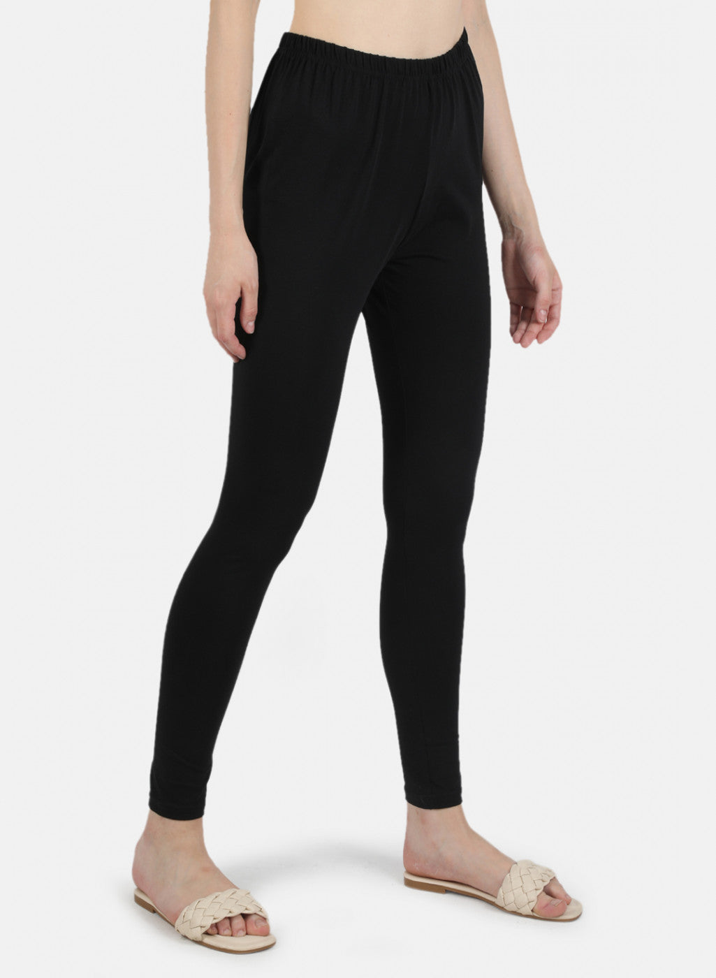 Women Black Plain Legging