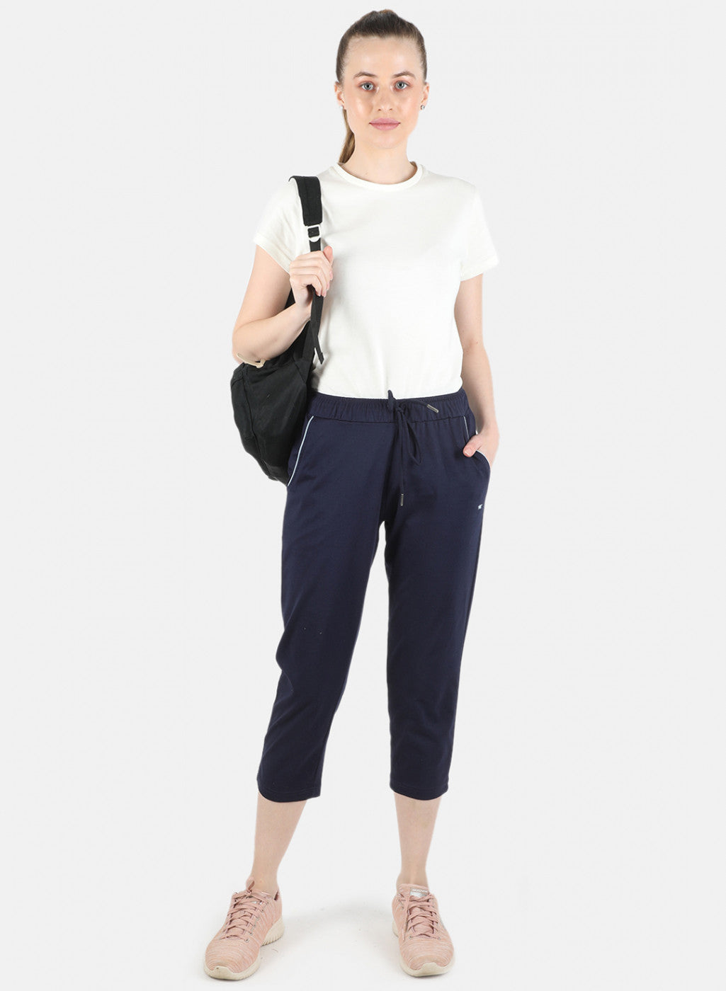 Women Navy Blue Plain Capri