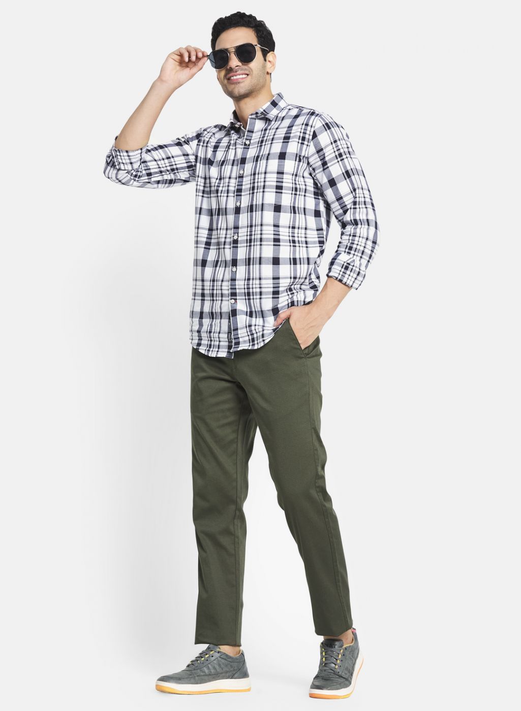 Men Green Smart Fit Trouser