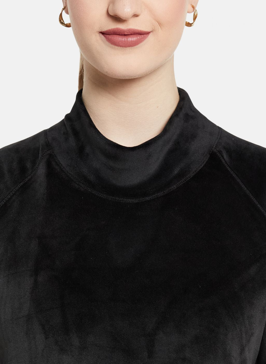 Women Black Solid Sweatshirt