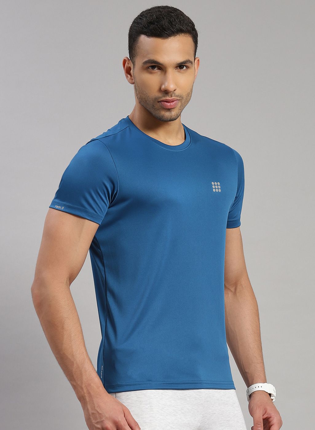 Rock.it Men Teal Blue Solid T-Shirt
