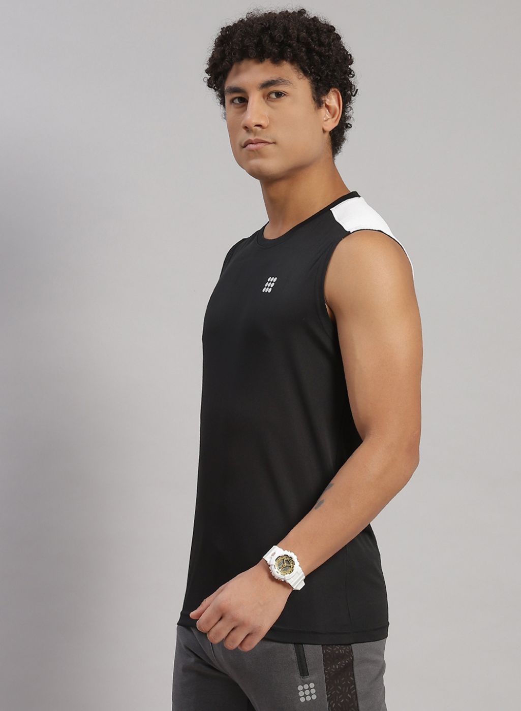 Rock.it Men Black Solid T-Shirt