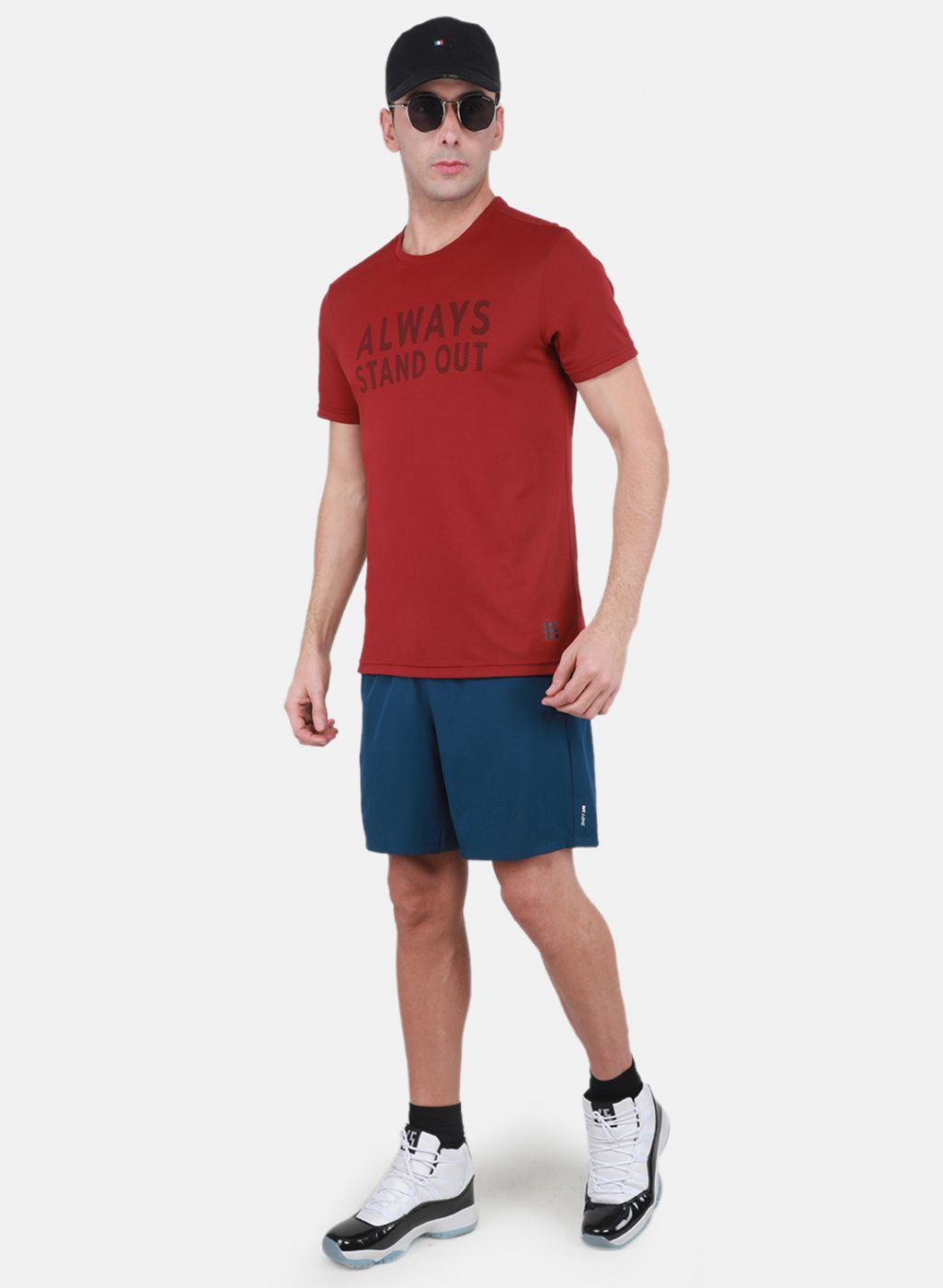 Rock-it Men Maroon Self Design T-Shirt
