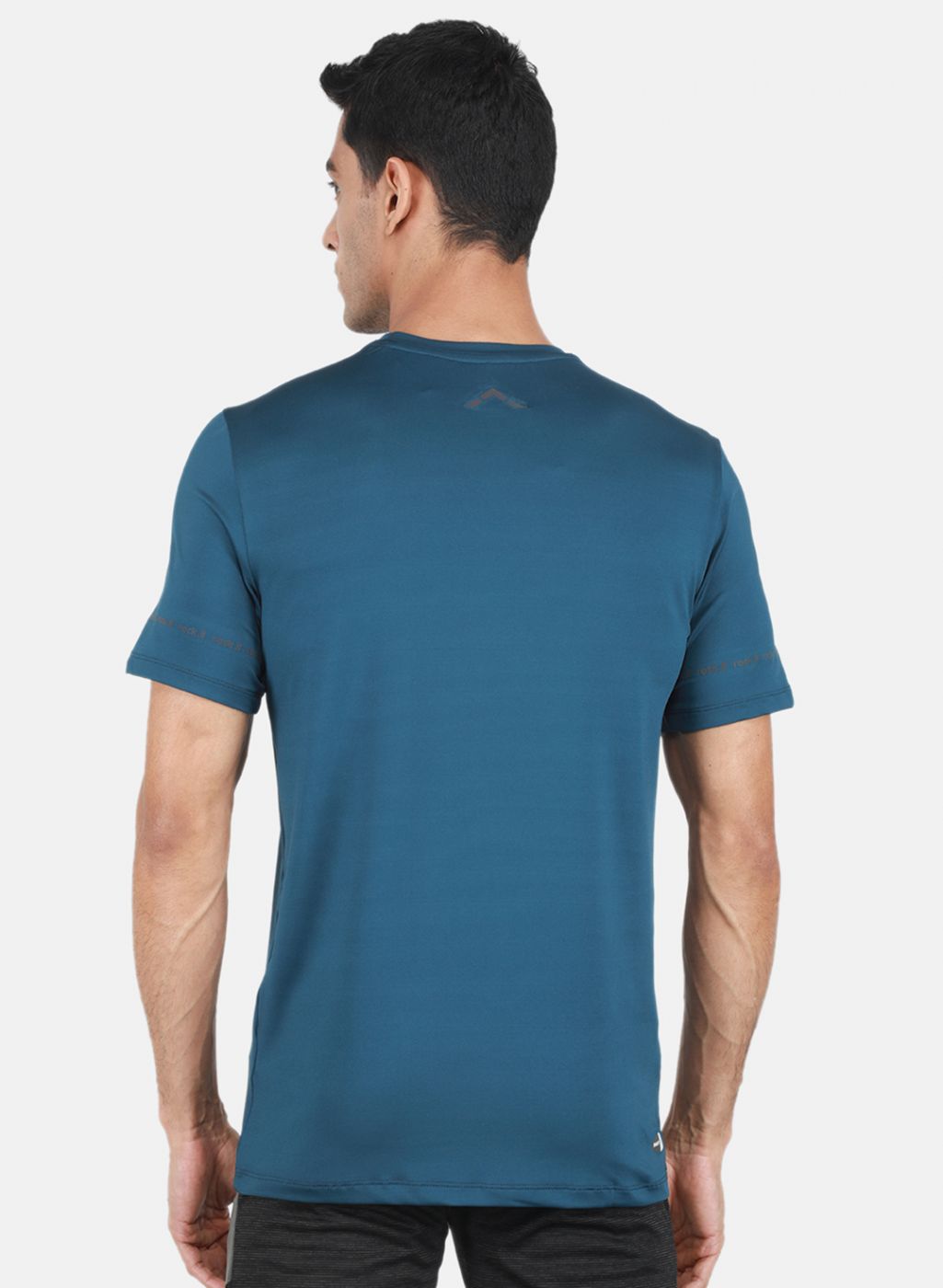 Rock.it Men Blue Solid T-Shirt
