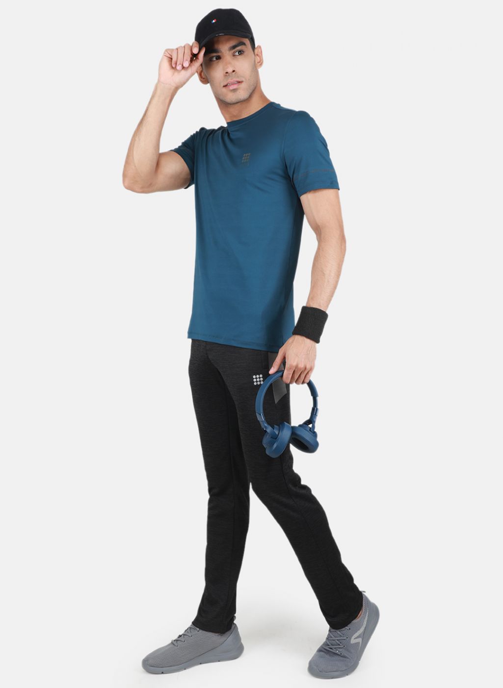 Rock.it Men Blue Solid T-Shirt