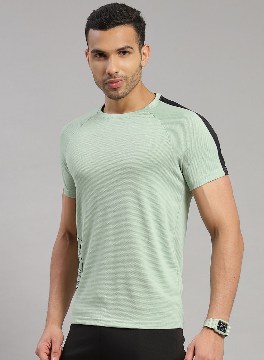 Rock.it Men Green Solid T-Shirt