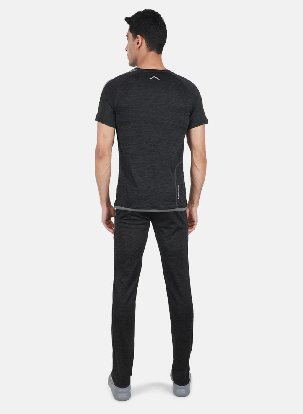 Rock.it Men Black Self Design Tracksuit