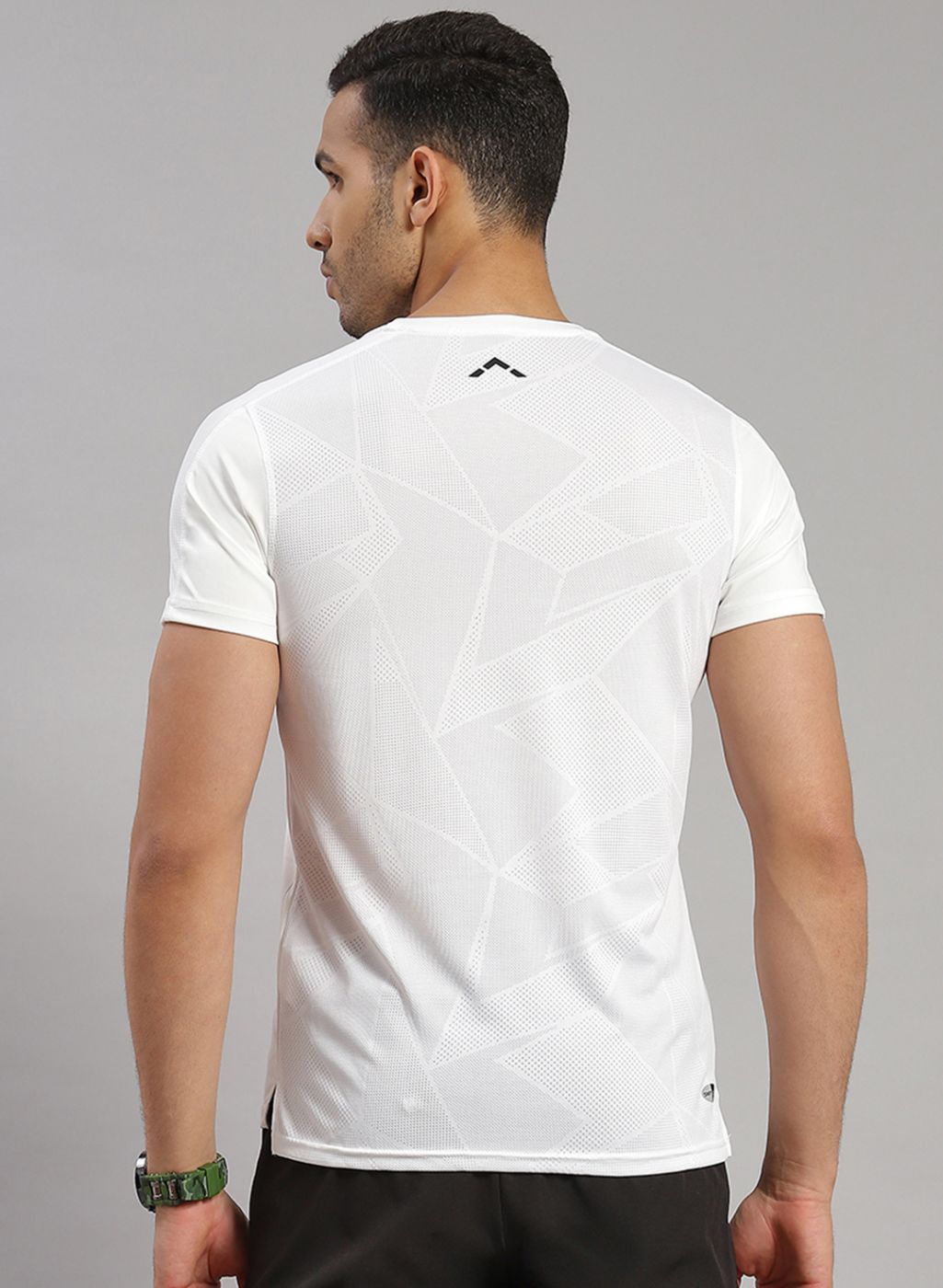 Rock.it Men White Solid T-Shirt