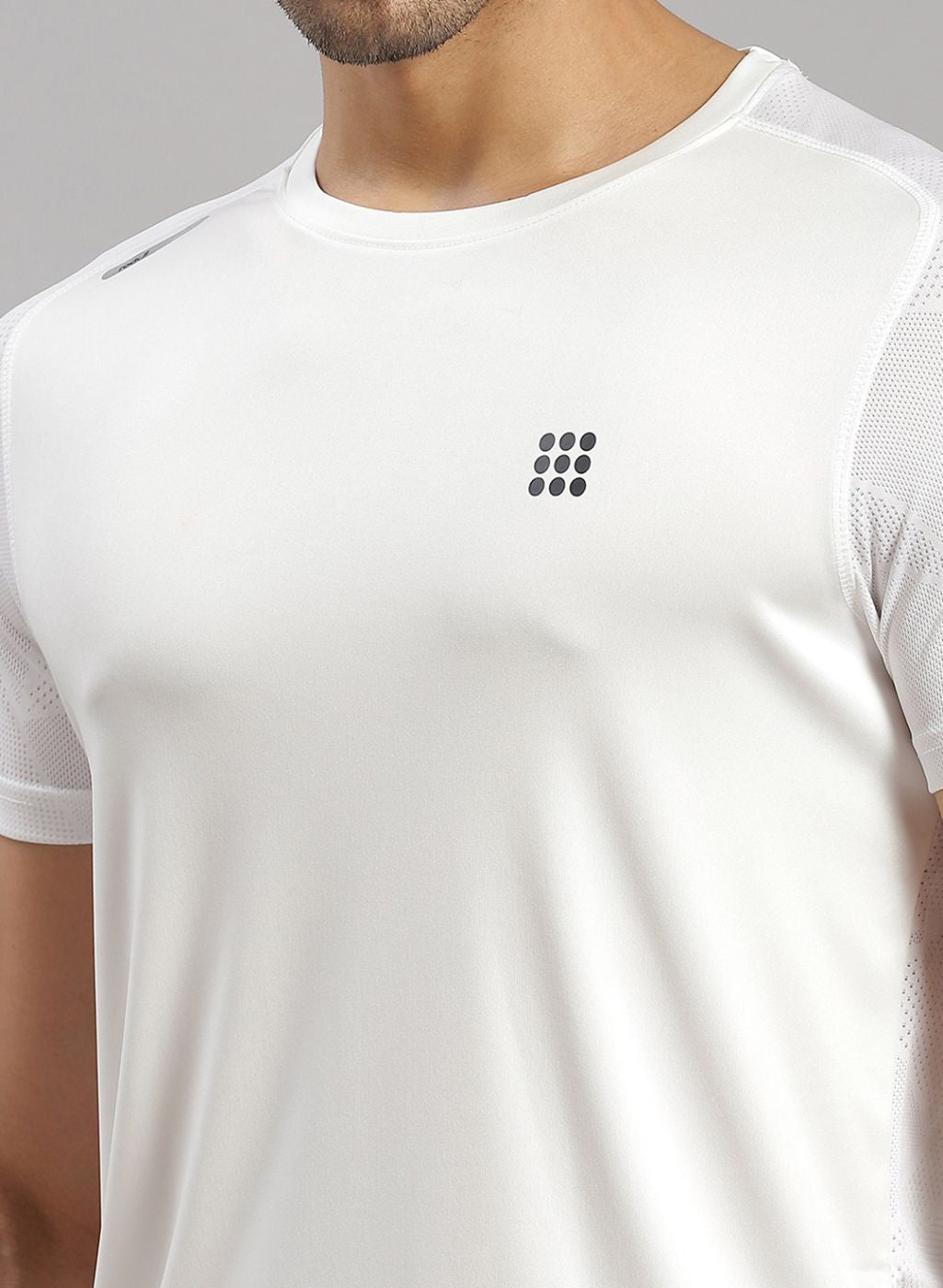 Rock.it Men White Solid T-Shirt