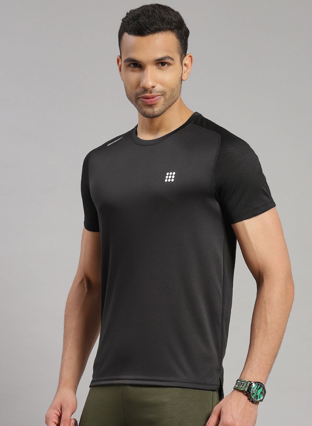 Rock.it Men Black Solid T-Shirt