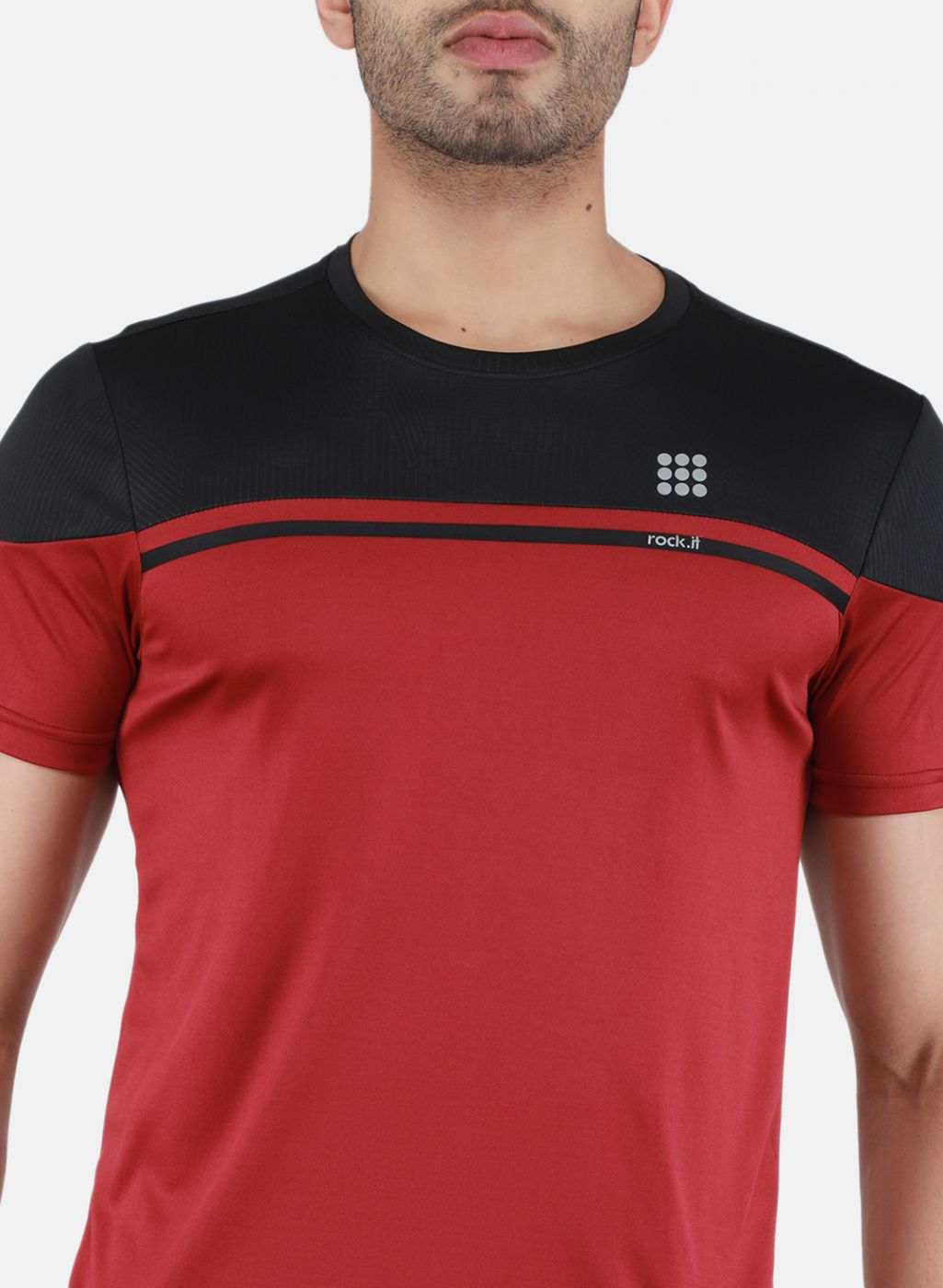 Rock.it Men Maroon Solid T-Shirt