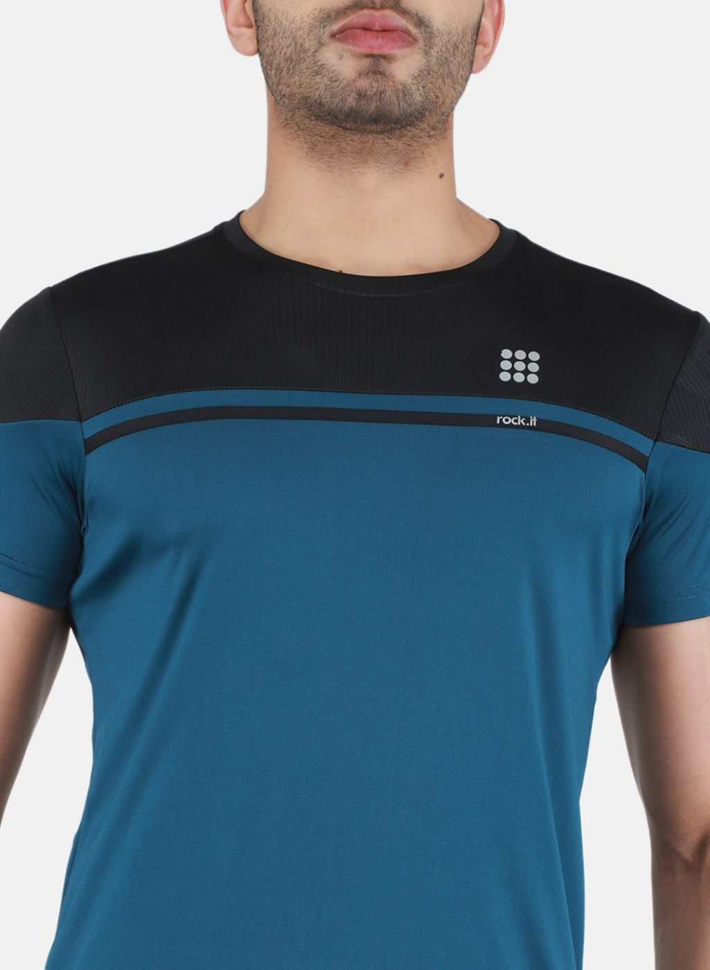 Rock.it Men Blue Solid T-Shirt