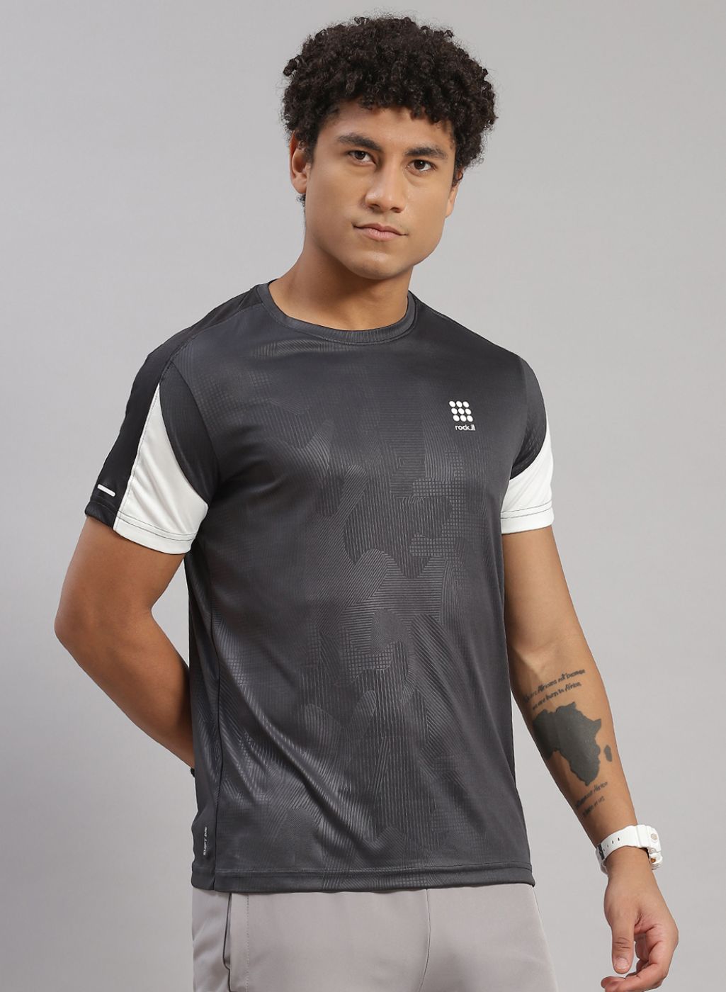 Rock.it Men Grey Solid T-Shirt