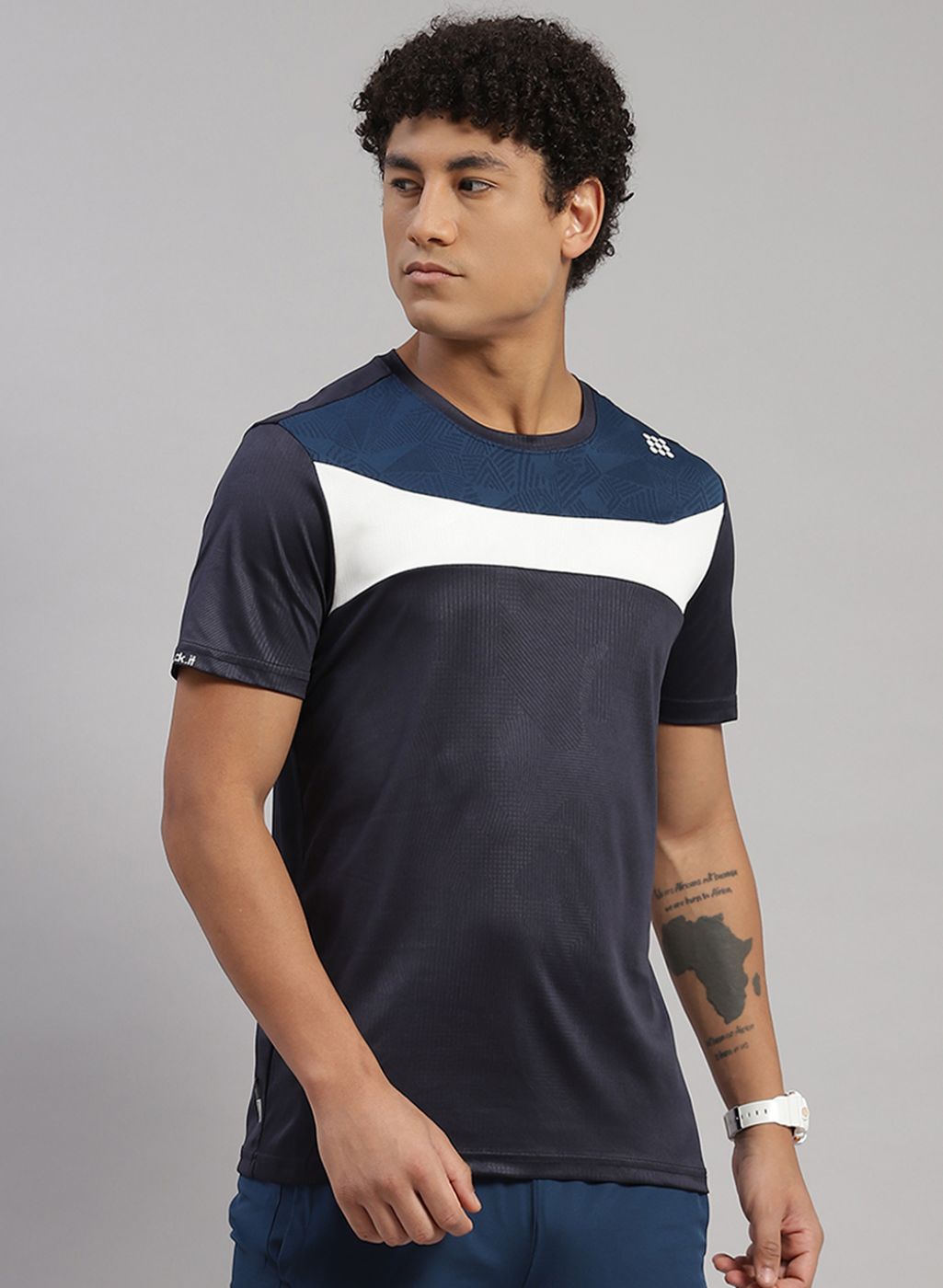 Rock.it Men Grey Solid T-Shirt