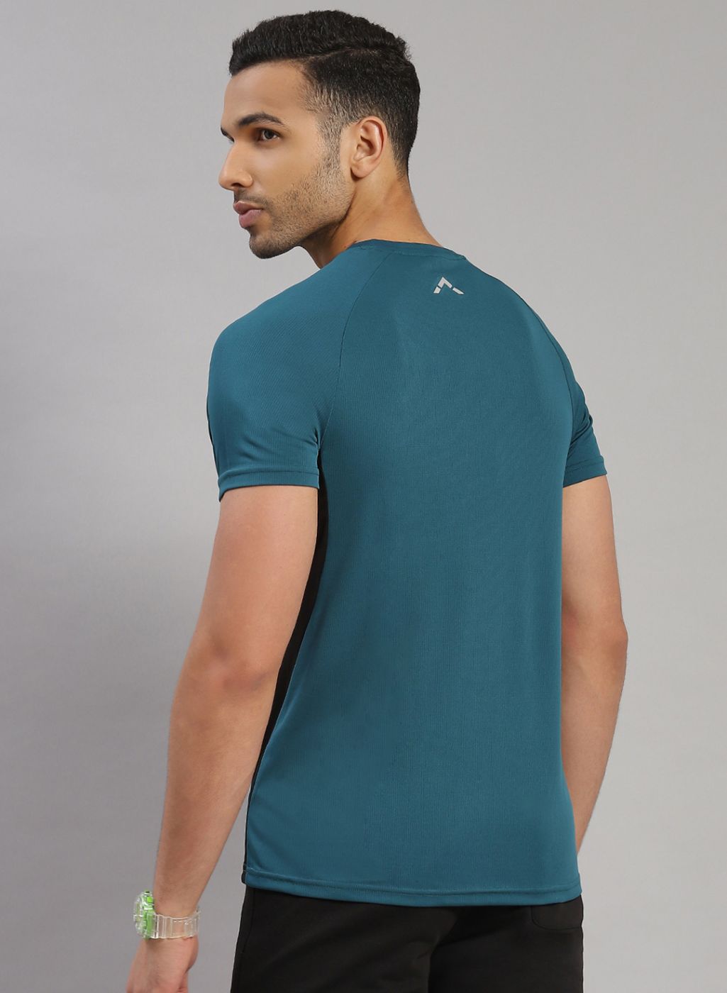 Rock.it Men Blue Solid T-Shirt