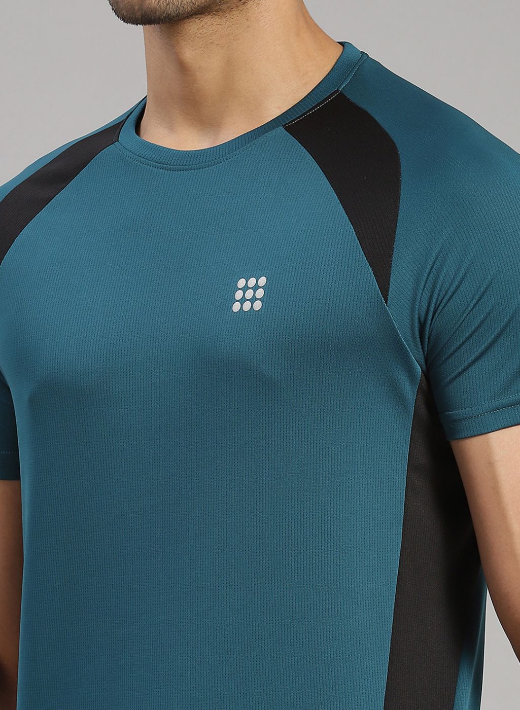 Rock.it Men Blue Solid T-Shirt