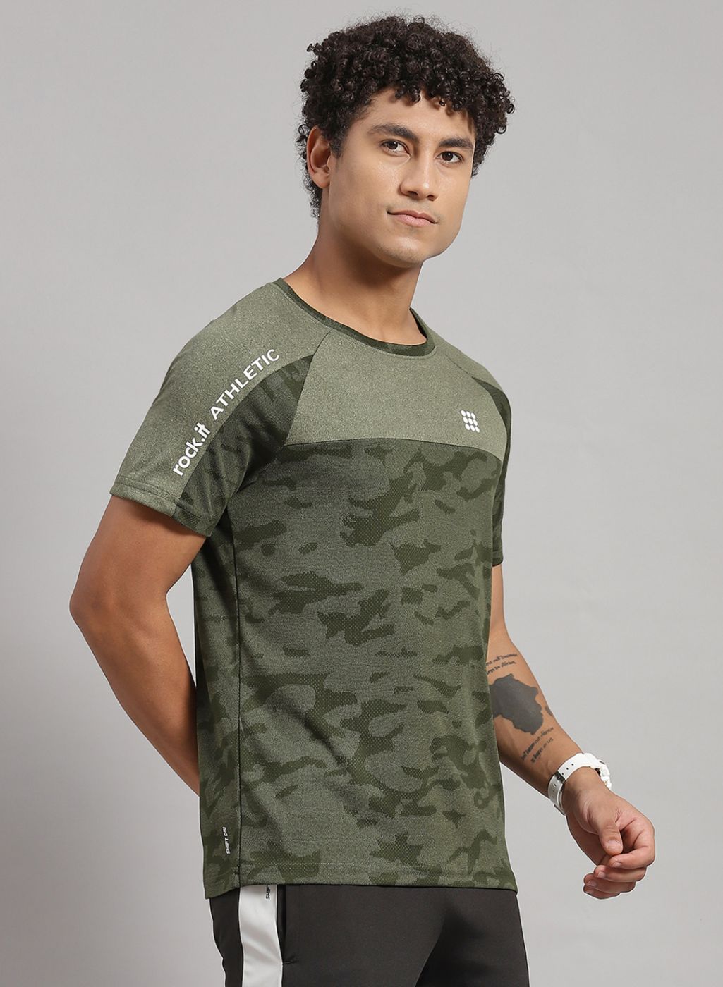 Rock.it Men Olive Printed T-Shirt
