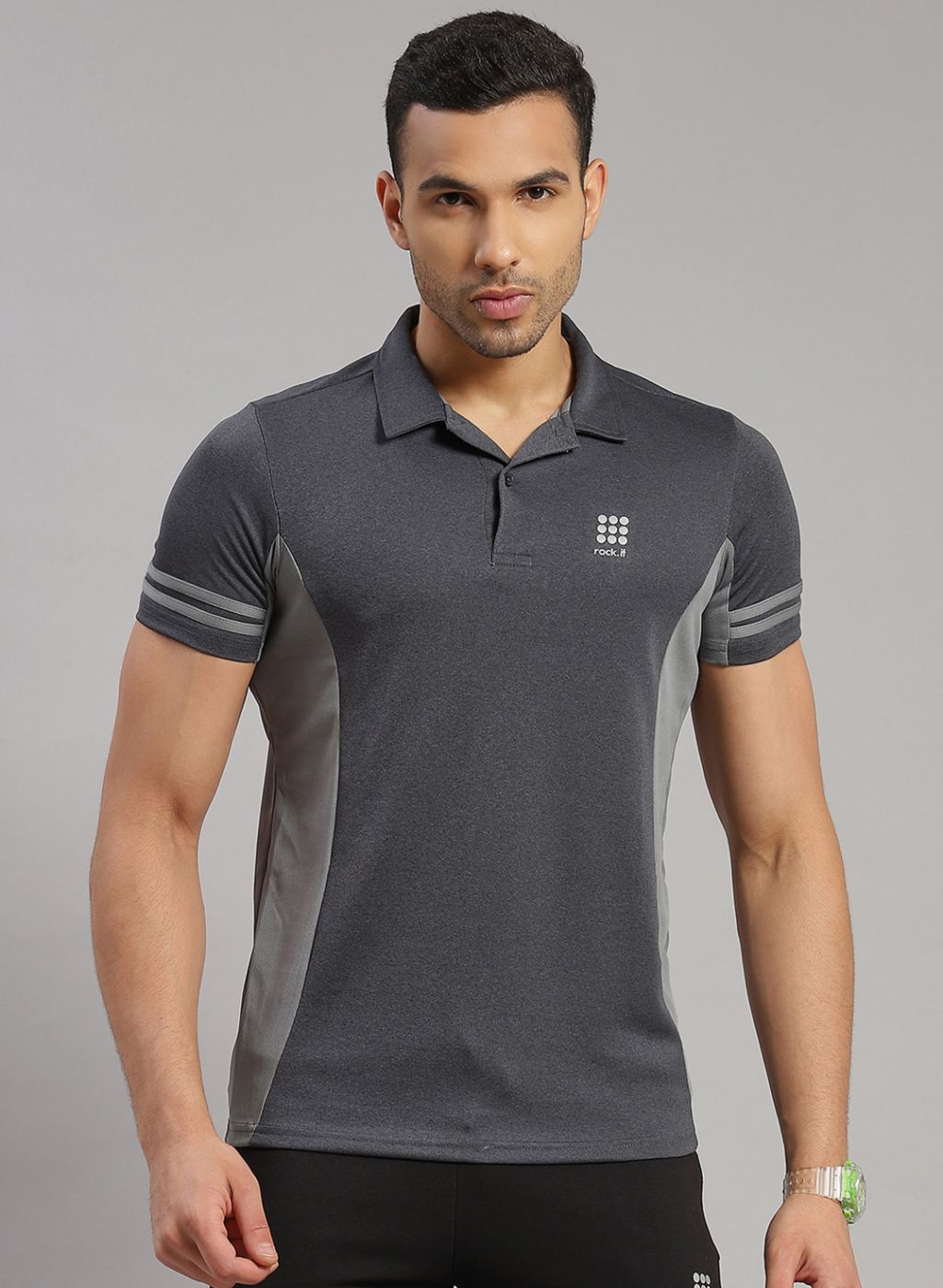 Rock.it Men Grey Solid T-Shirt