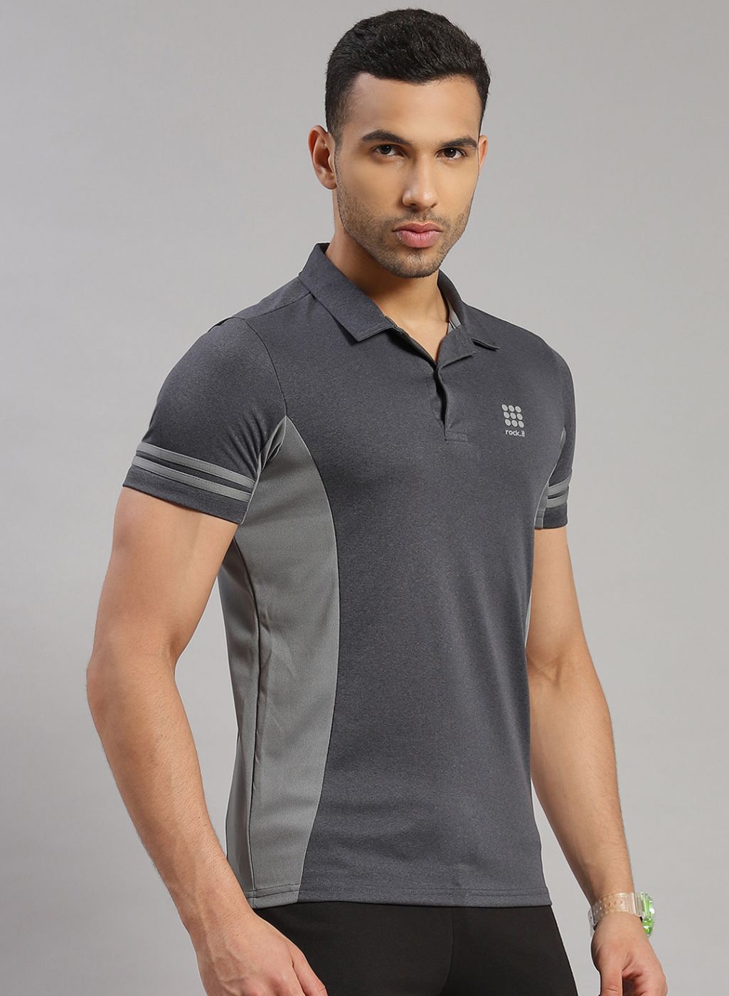 Rock.it Men Grey Solid T-Shirt