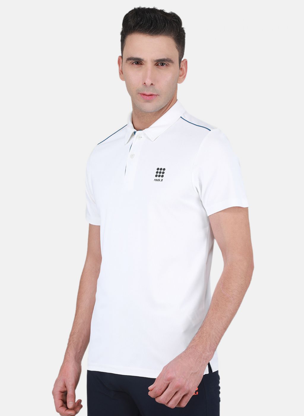 Rock.it Men White Solid T-Shirt