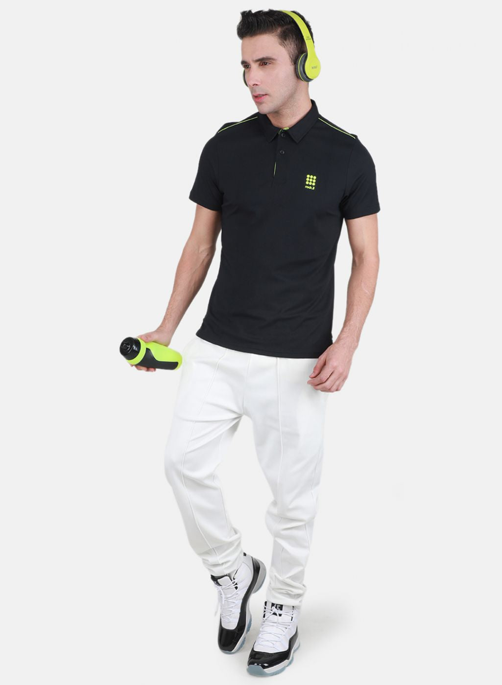 Rock.it Men Black Solid T-Shirt