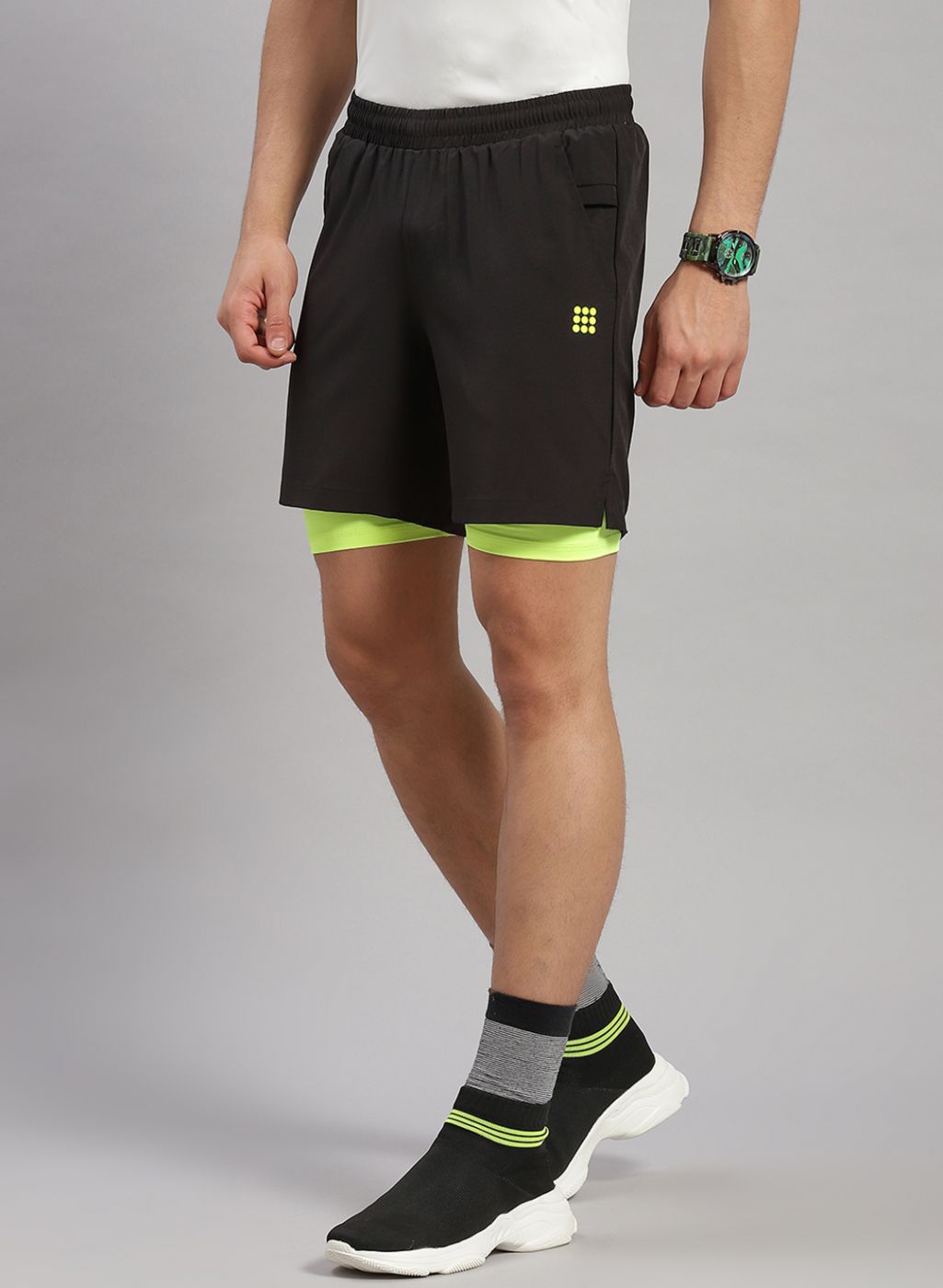 Rock.it Men Black Solid Short