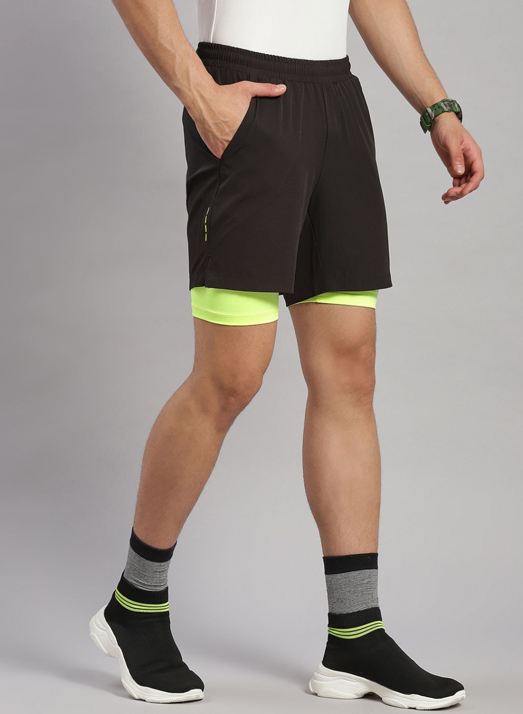 Rock.it Men Black Solid Short
