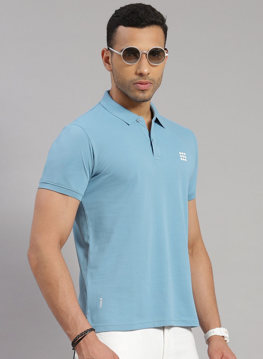 Rock.it Men Blue Solid T-Shirt