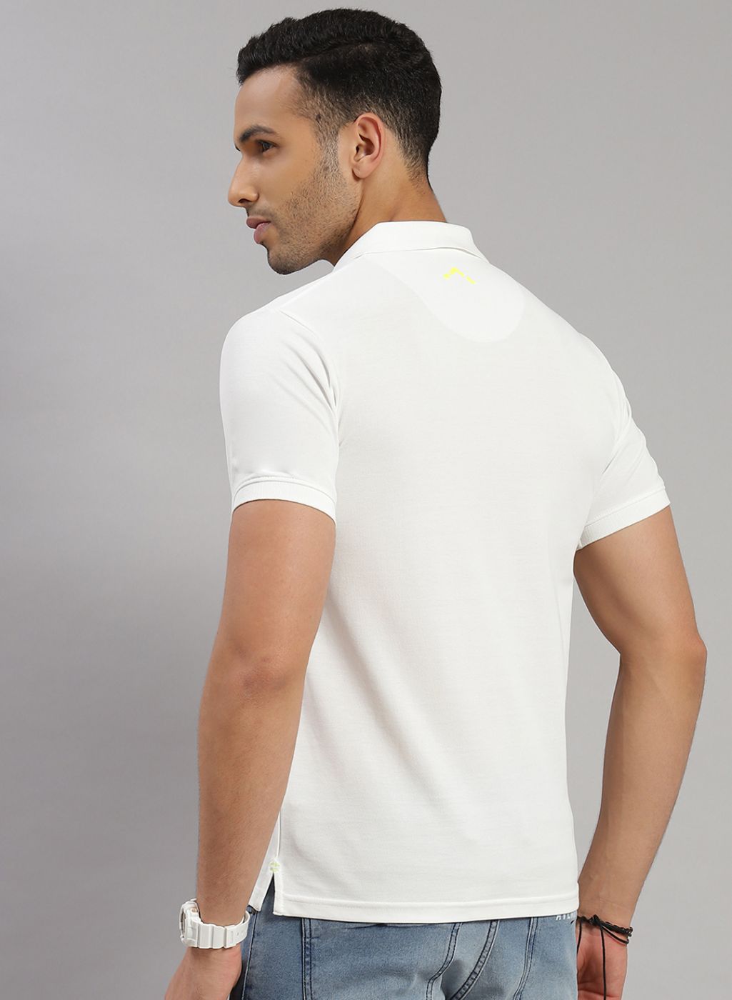 Rock.it Men Off White Solid T-Shirt