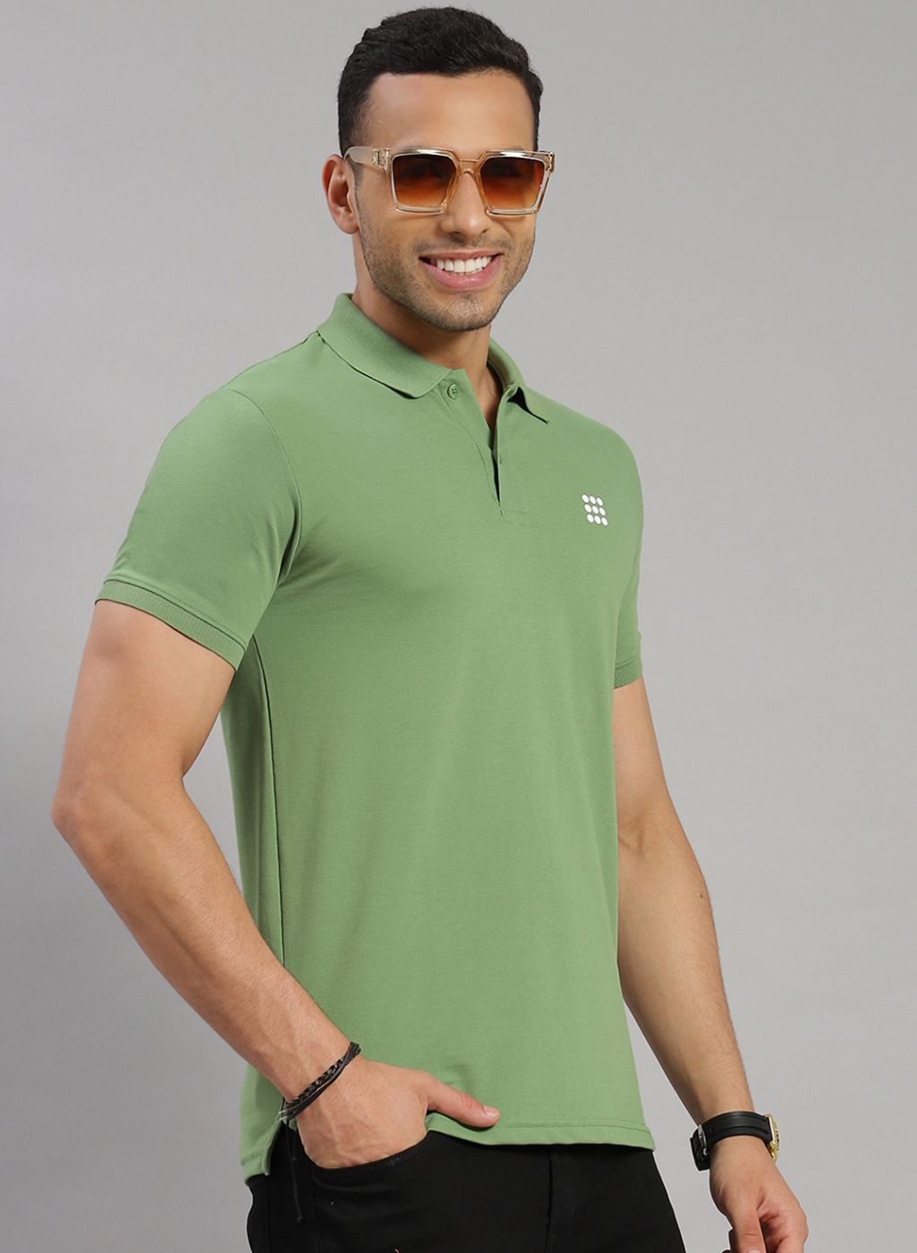 Rock.it Men Green Solid T-Shirt