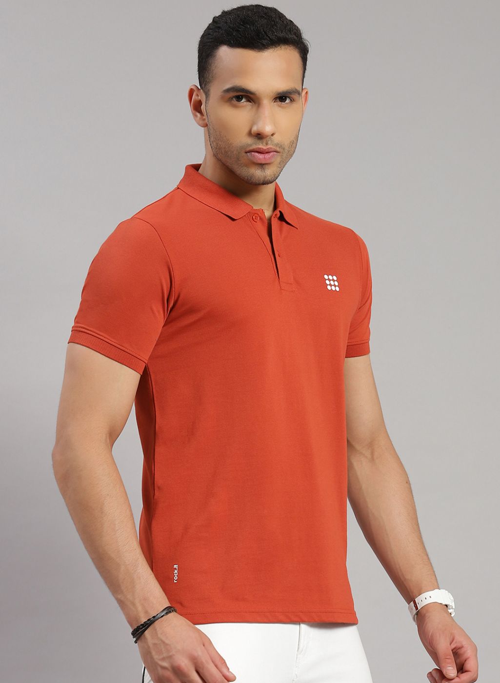 Rock.it Men Orange Solid T-Shirt