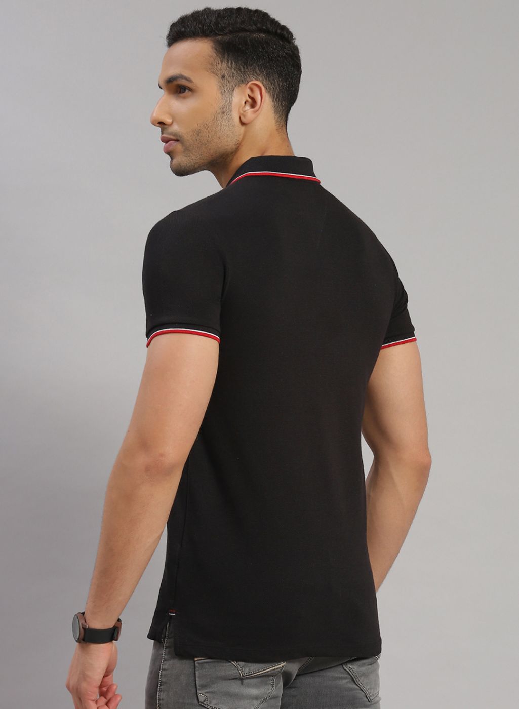 Rock.it Men Black Solid T-Shirt