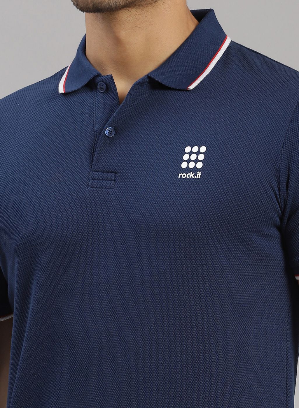 Rock.it Men Blue Solid T-Shirt