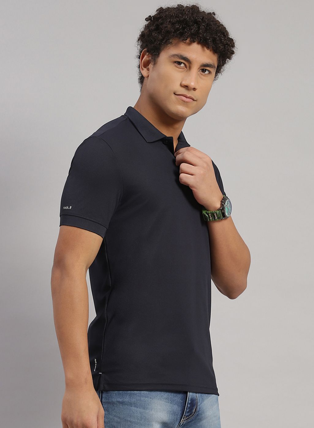 Rock.it Men Navy Blue Solid T-Shirt