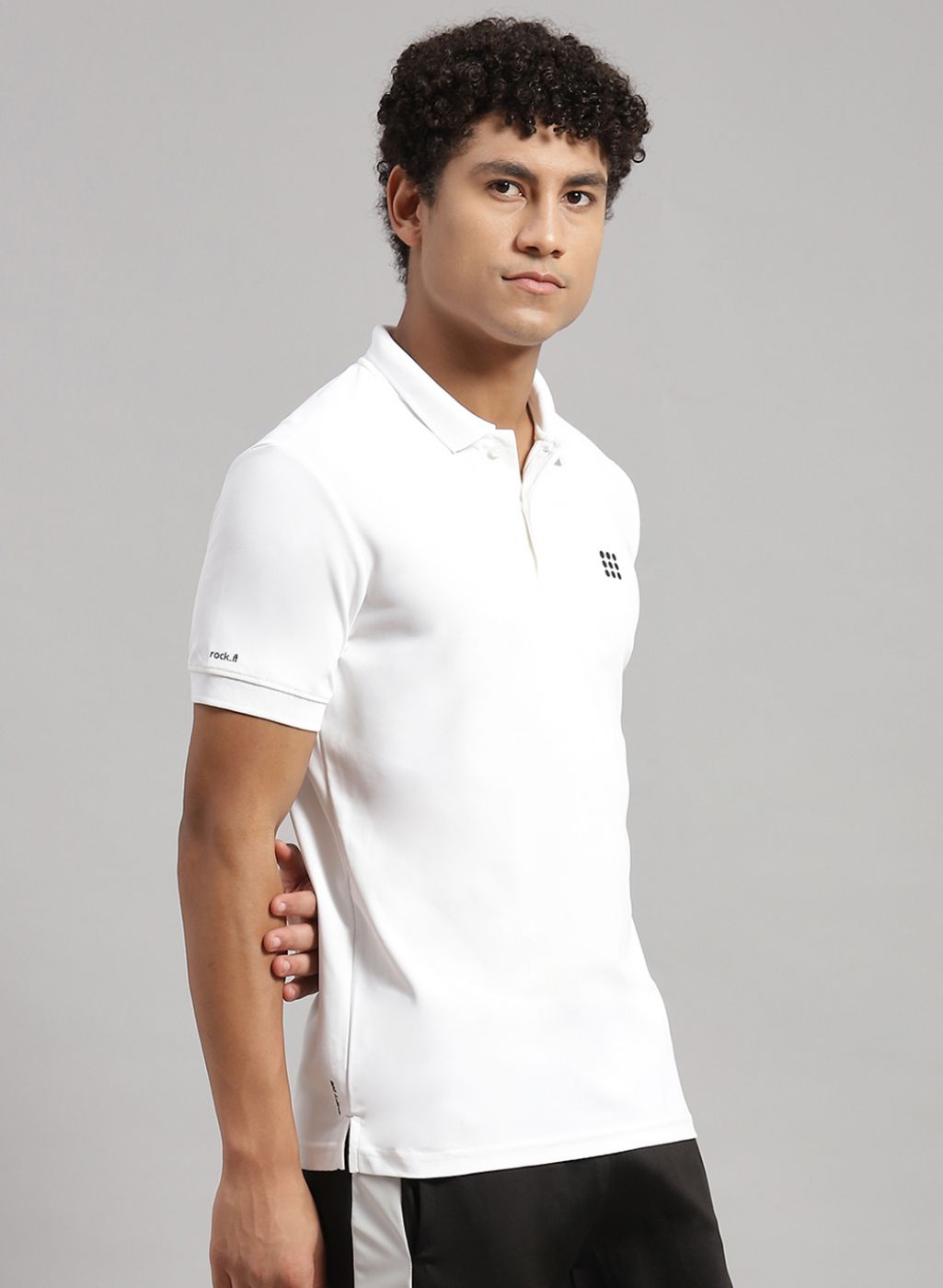 Rock.it Men White Solid T-Shirt