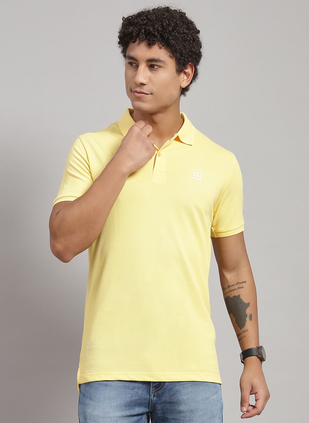 Rock.it Men Yellow Solid T-Shirt