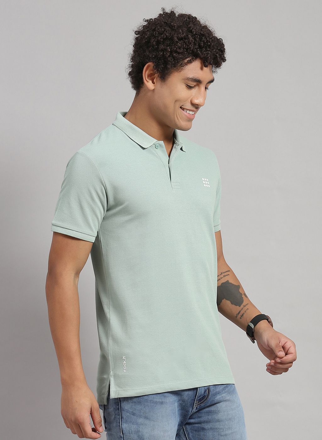 Rock.it Men Green Solid T-Shirt