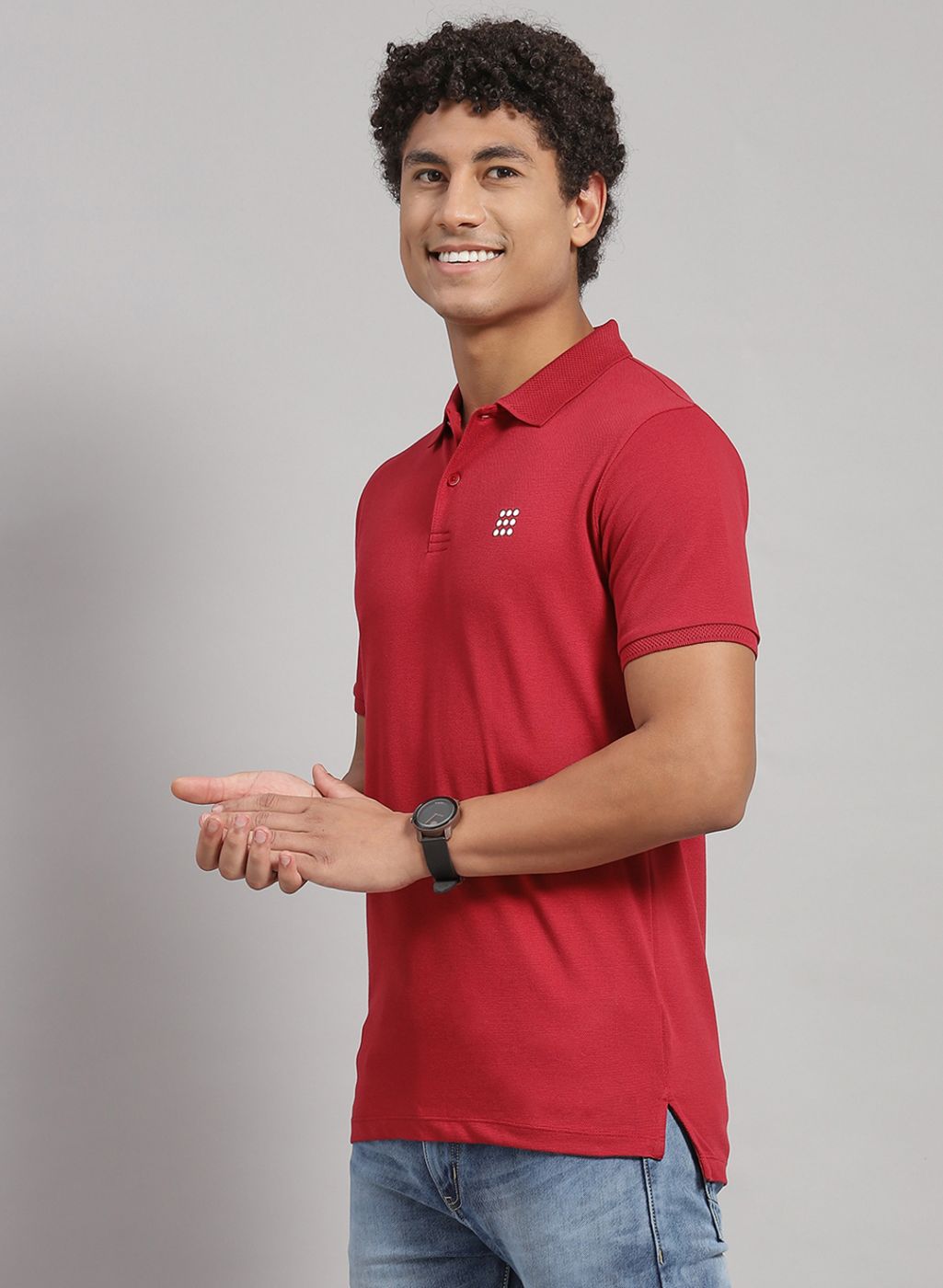 Rock.it Men Maroon Solid T-Shirt