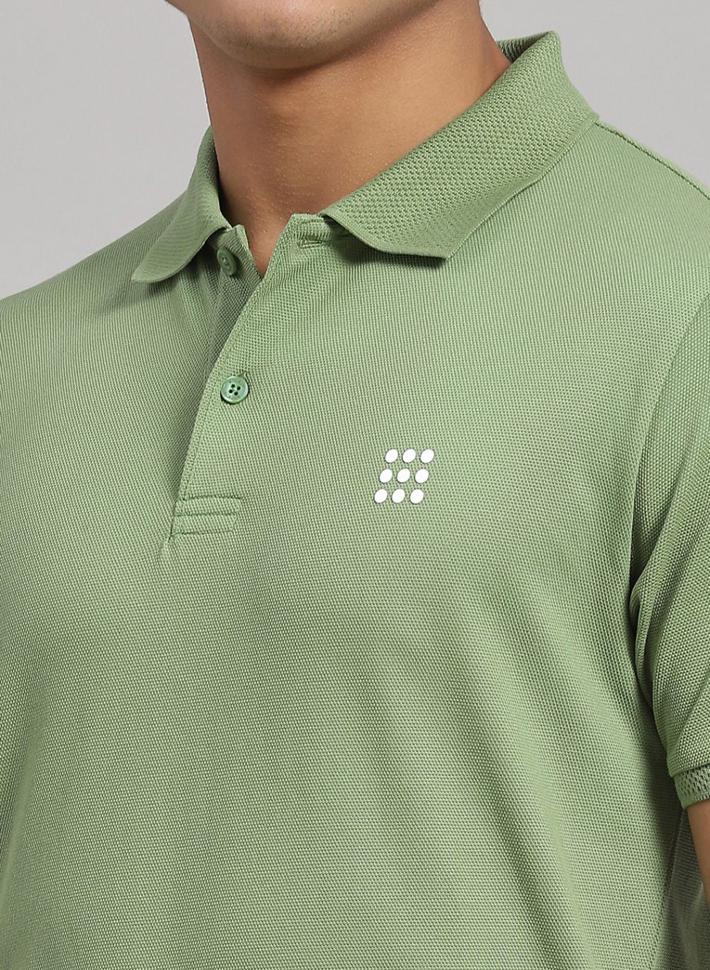 Rock.it Men Green Solid T-Shirt