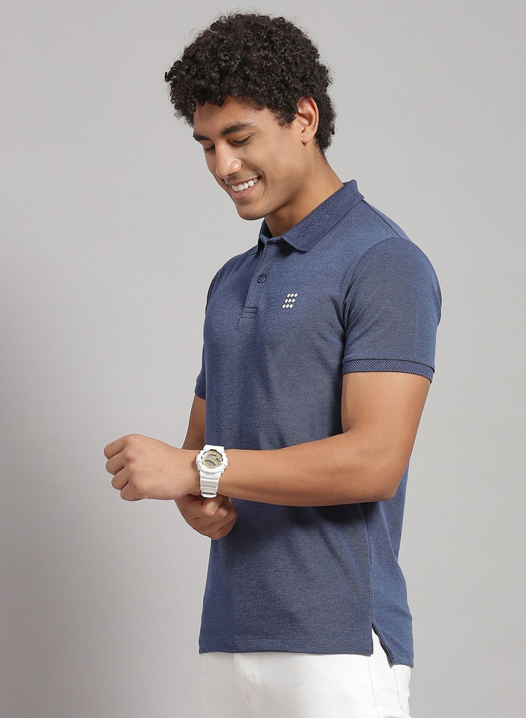 Rock.it Men Blue Solid T-Shirt