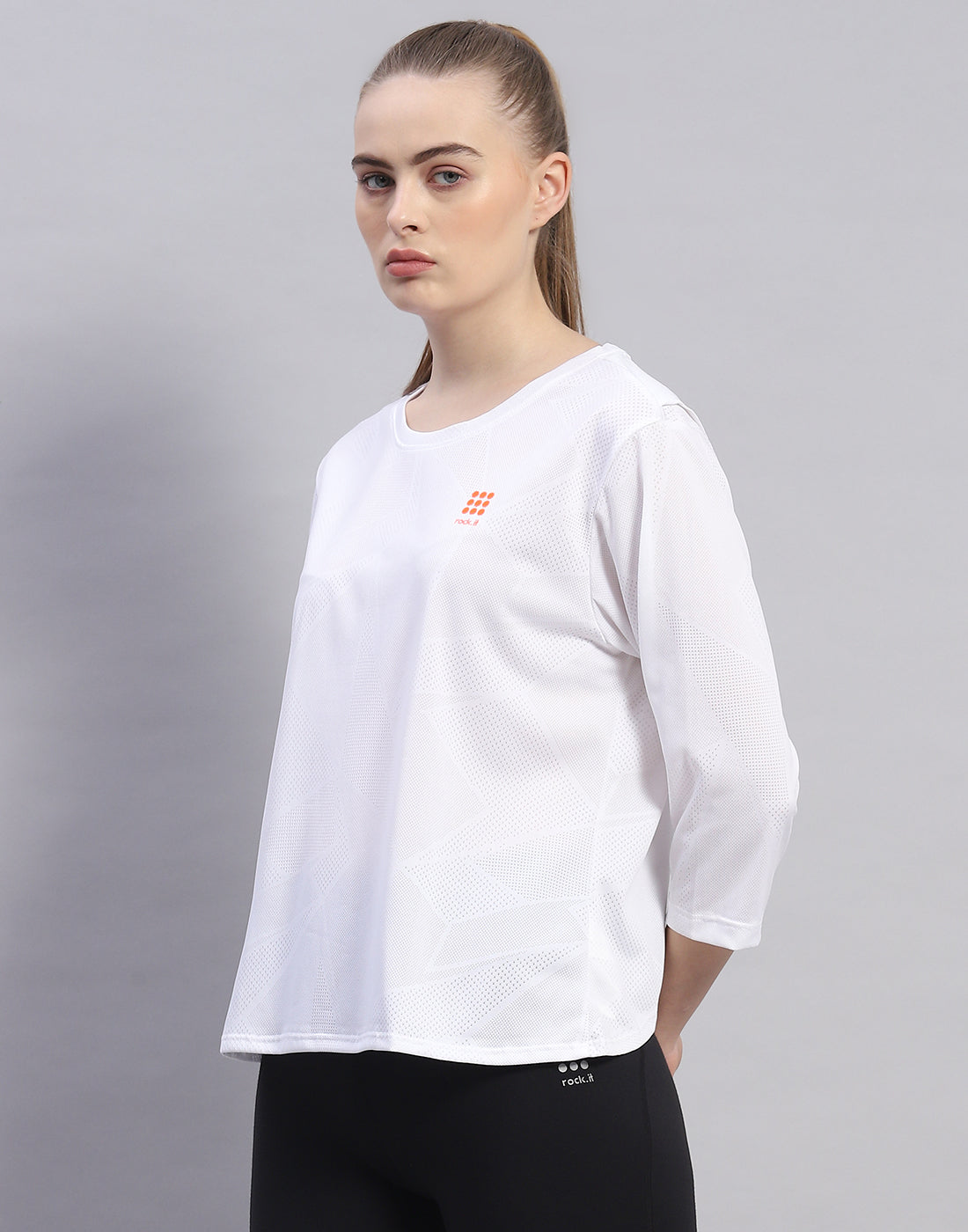 Rock.it Women White Solid Round Neck Half Sleeve Top
