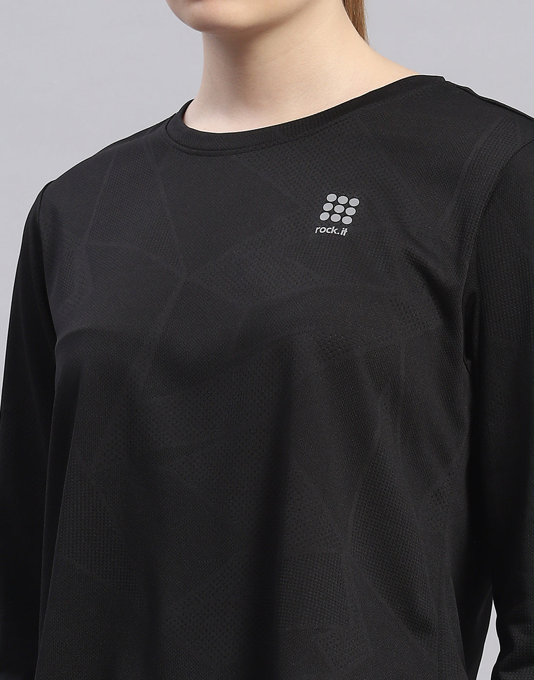 Rock.it Women Black Solid Round Neck Half Sleeve Top