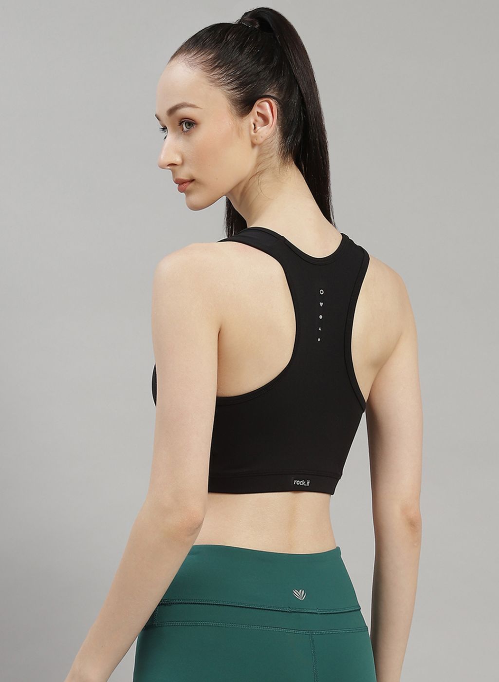Rock.it Women Black Solid Sports Bra