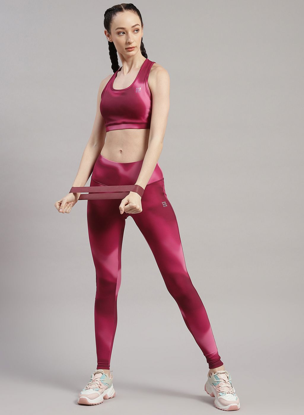 Rock.it Women Pink Solid Sports Set