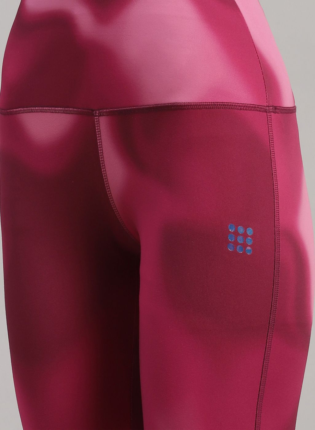 Rock.it Women Pink Solid Sports Set