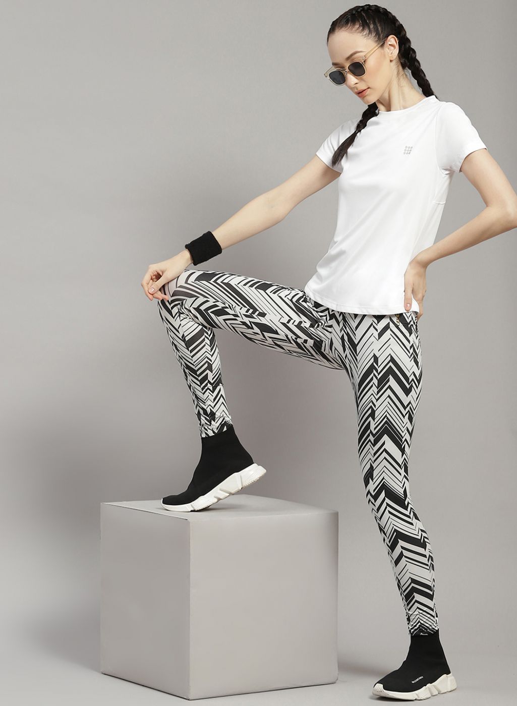 Rock.it Women White Solid Top